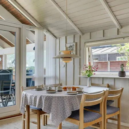 Holiday home Kaike - 100m From The Sea In Se Jutland By Interhome *
