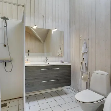 Kaike - 100m From The Sea By Interhome Feriehus